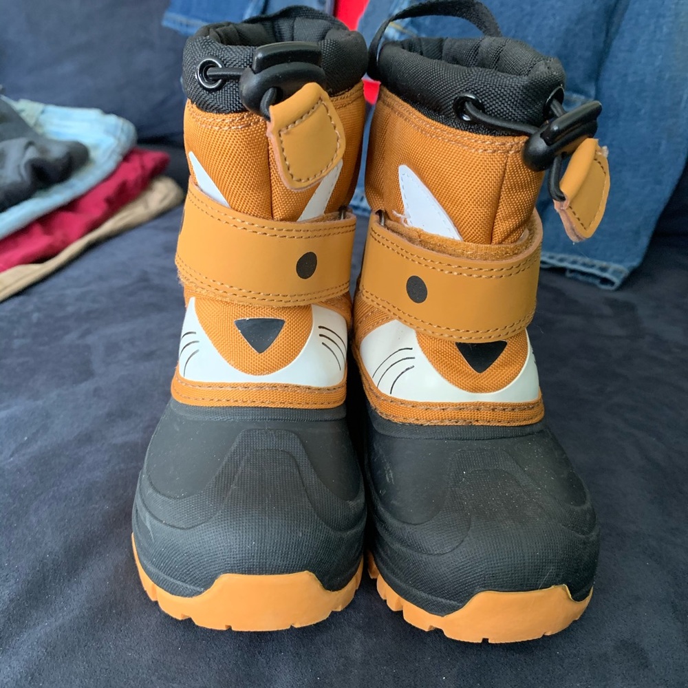 Toddler 7C winter boots
